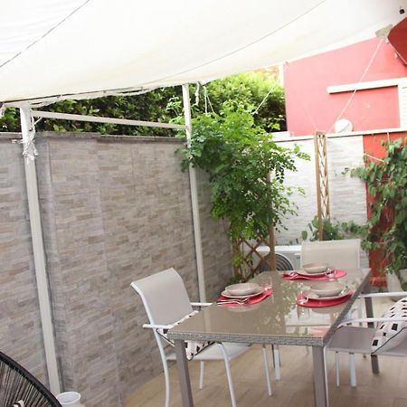 Casa Lucia private CAR or Motorcycle park Apartment Lucca Exterior foto