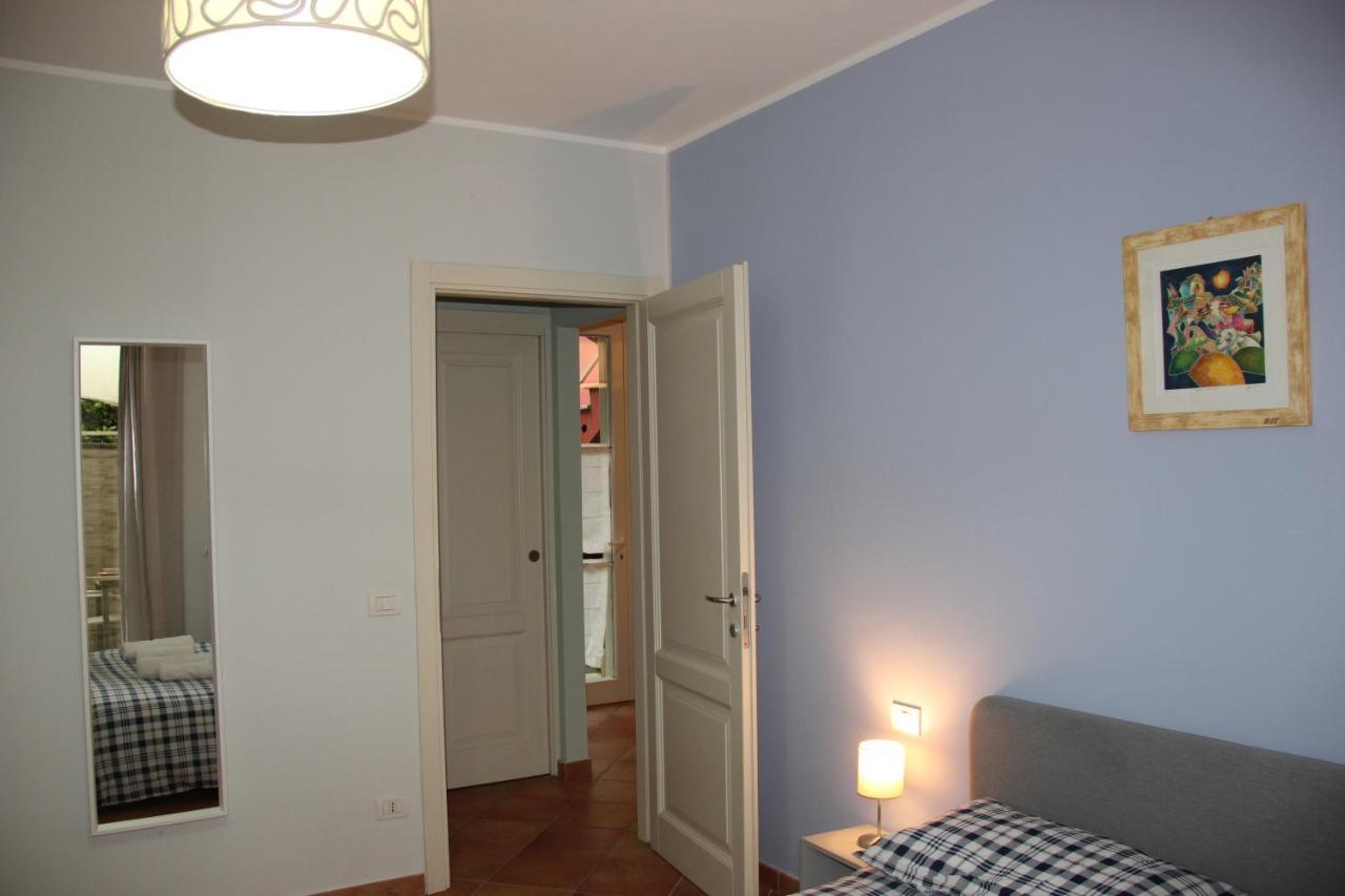 Casa Lucia private CAR or Motorcycle park Apartment Lucca Exterior foto
